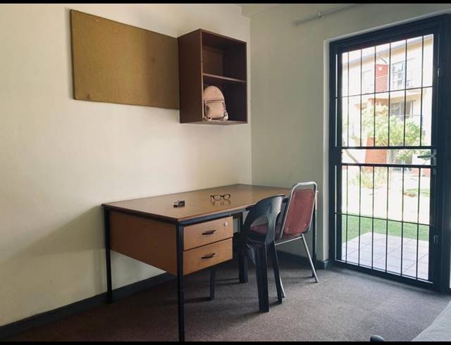 1 BEDROOM APARTMENT FOR SALE IN WILLOWBROOK